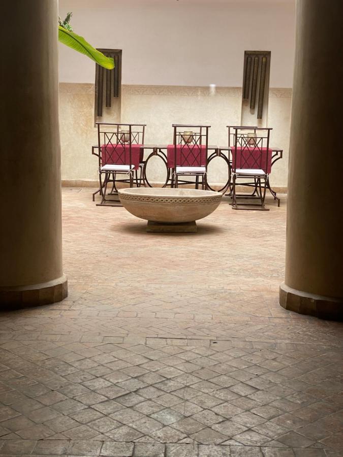 Magnifique Riad dans la médina Marrakesh Exterior foto