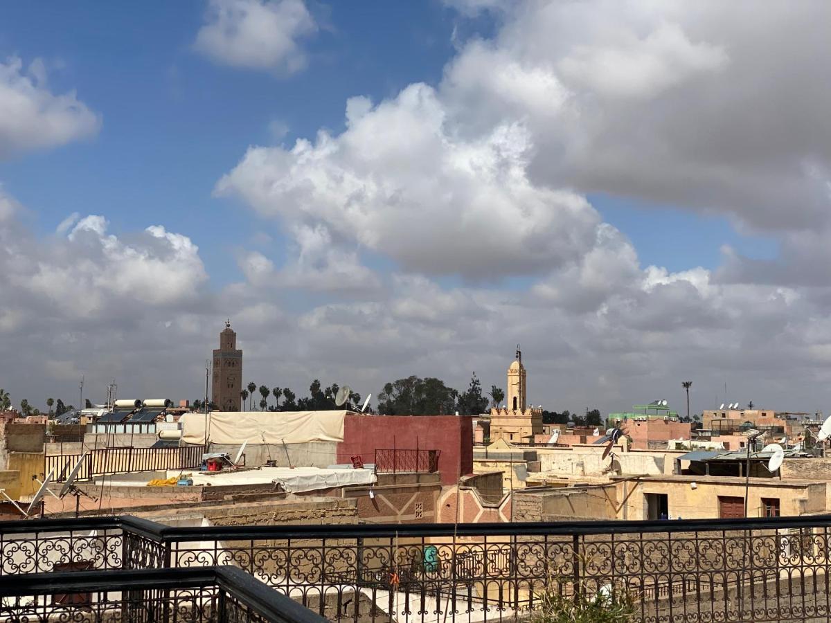 Magnifique Riad dans la médina Marrakesh Exterior foto