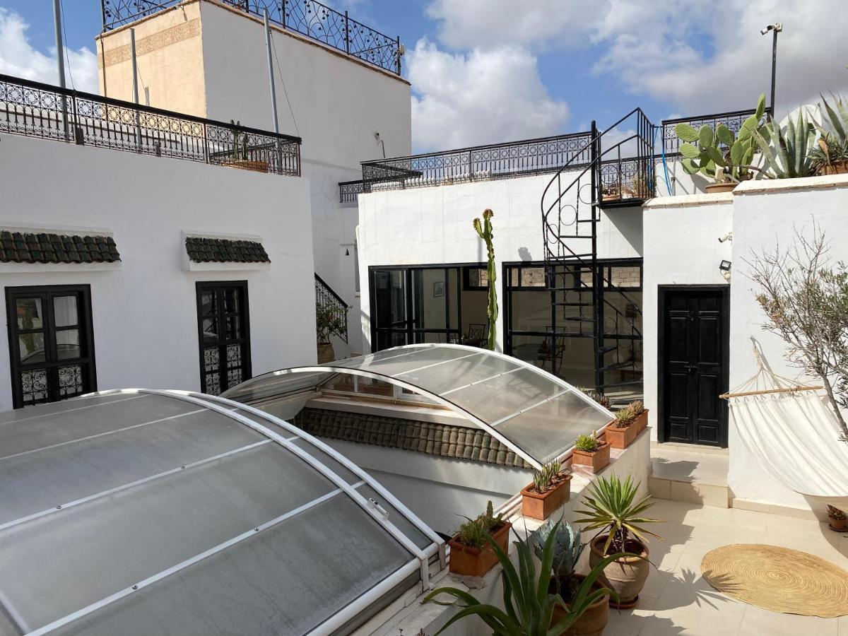 Magnifique Riad dans la médina Marrakesh Exterior foto